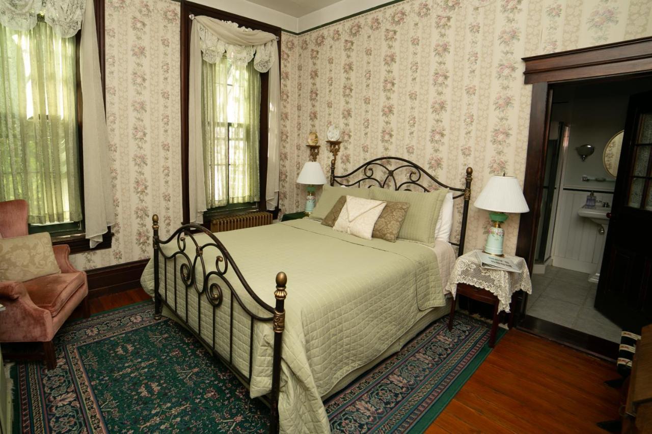 Faunbrook Bed & Breakfast (Adults Only) West Chester Chambre photo